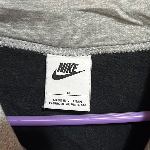 Black and Gray Nike Sweatshirt - Picture 2 of 4
